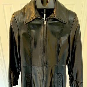 Daniel Women leather coat in black